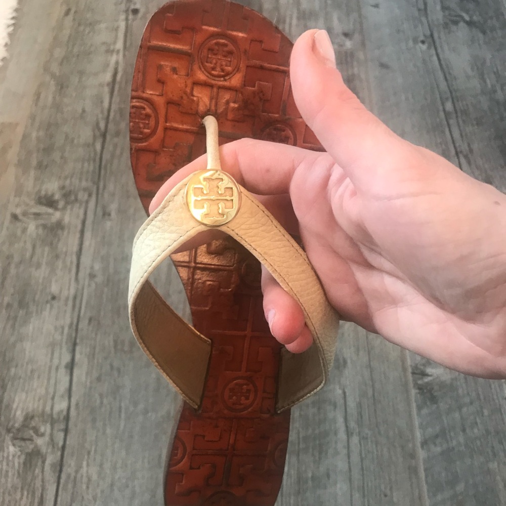 Tory Burch Thora White Leather Flip Flip